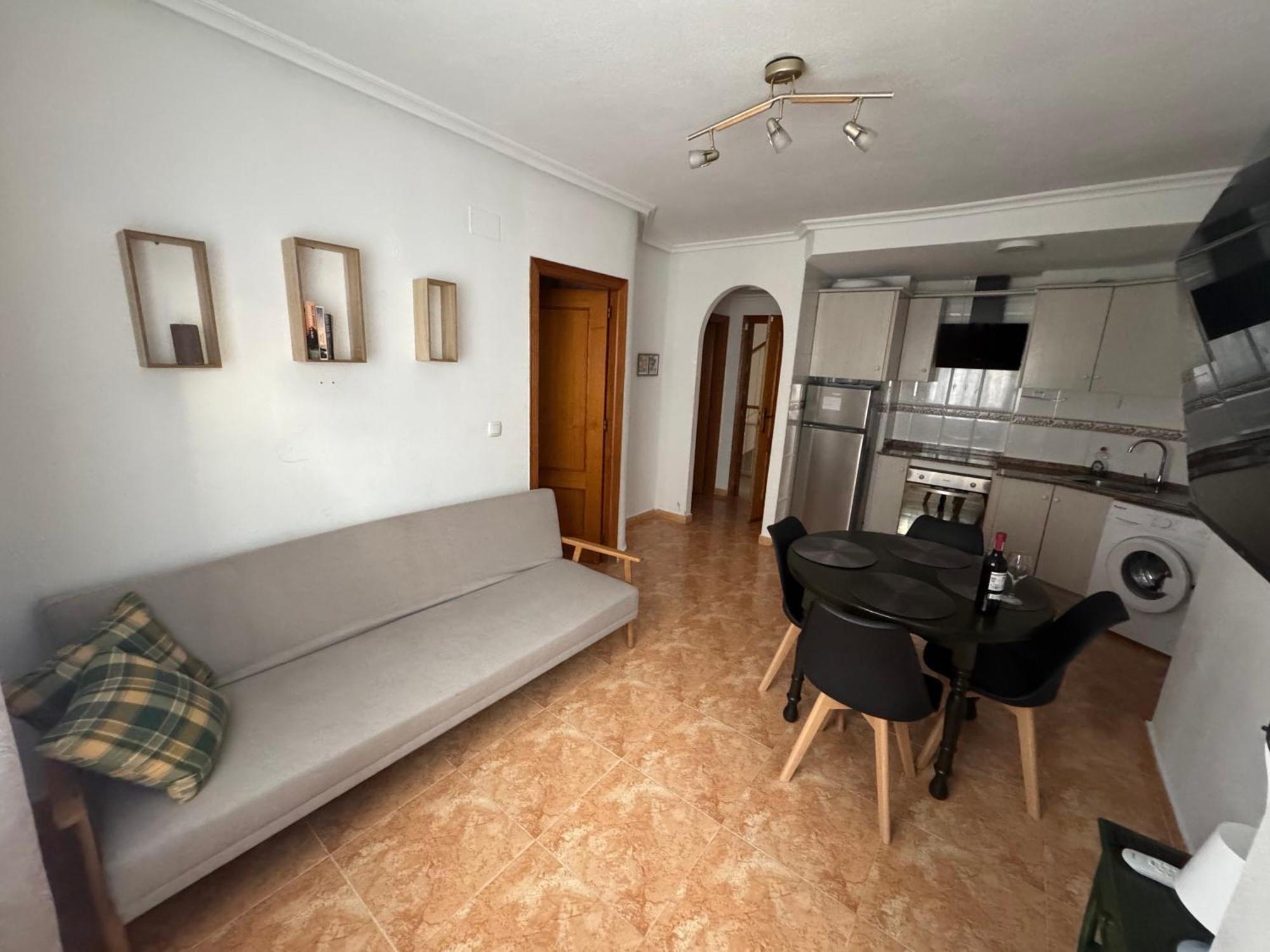 Almuden'S Green Apartment, High-Speed Free Wifi, 250M To Beach, The Center Of Torrevieja Bagian luar foto